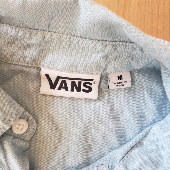 Vans Short Sleeve Light Blue Botton Up Shirt - Picture 5 of 6